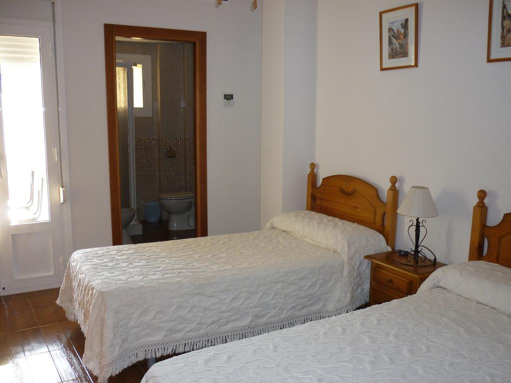 Hotel Las Flores Tolox Cameră foto