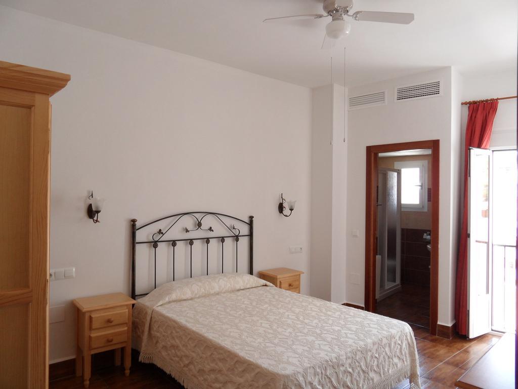 Hotel Las Flores Tolox Cameră foto